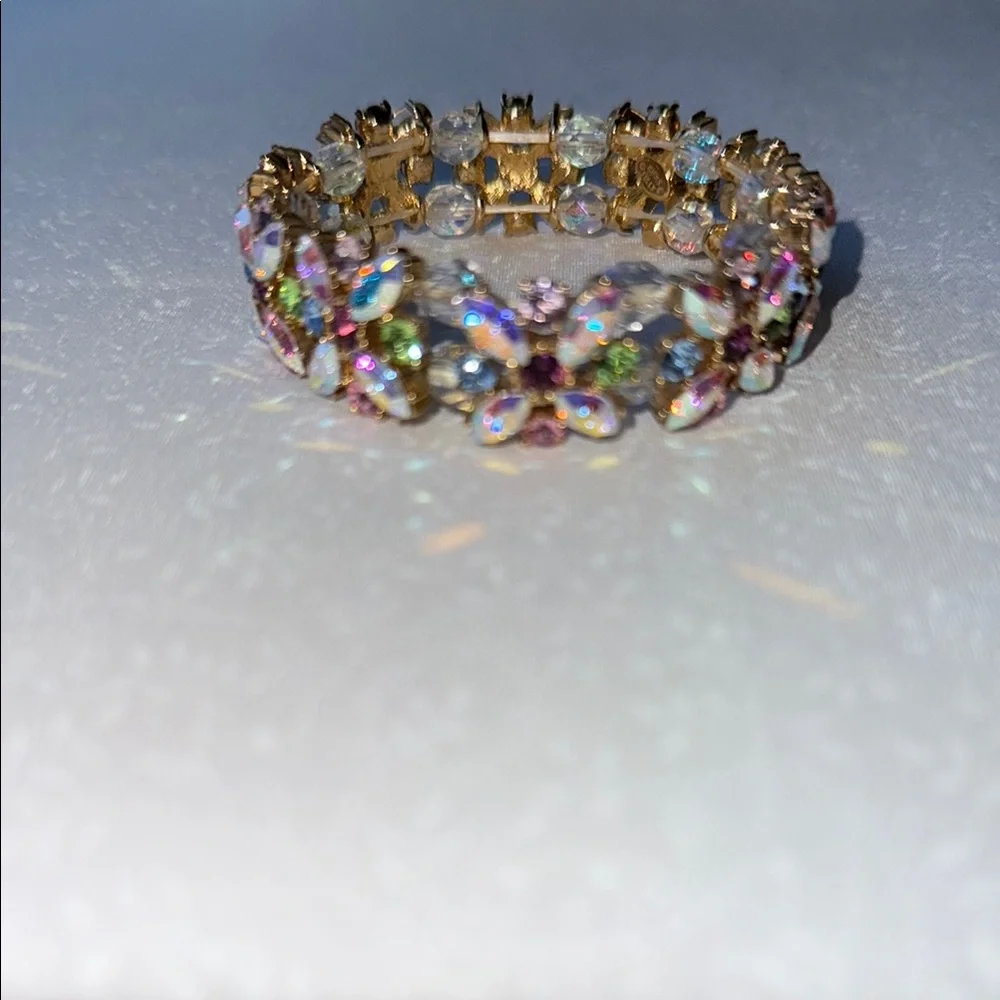 Gold‎ and Pink Floral Gemstone stretch bracelet